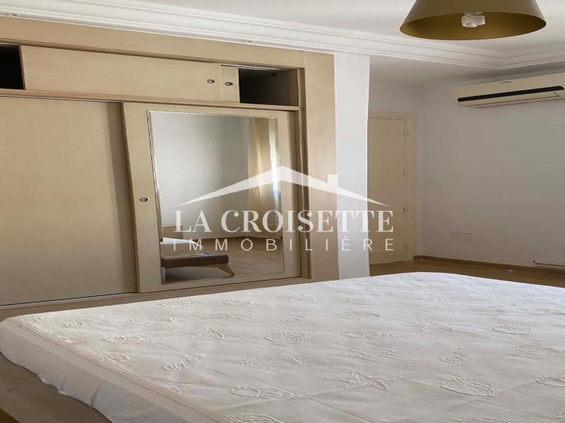 Duplex S+3 meublé à La Marsa